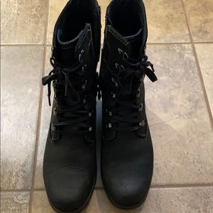 Sorel Emelie Conquest Boots